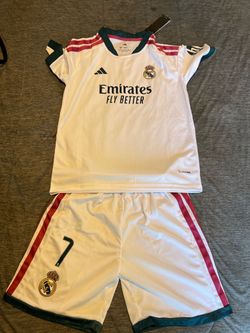 Real Madrid Adidas Home Kit Jersey & Shorts Set kids size 28-26-24