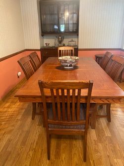 Dining Tabe
