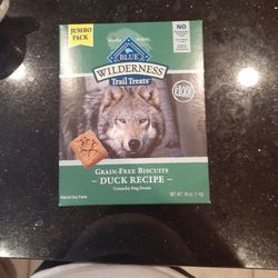 Blue Wilderness Trail Treats 36oz Duck Recioe