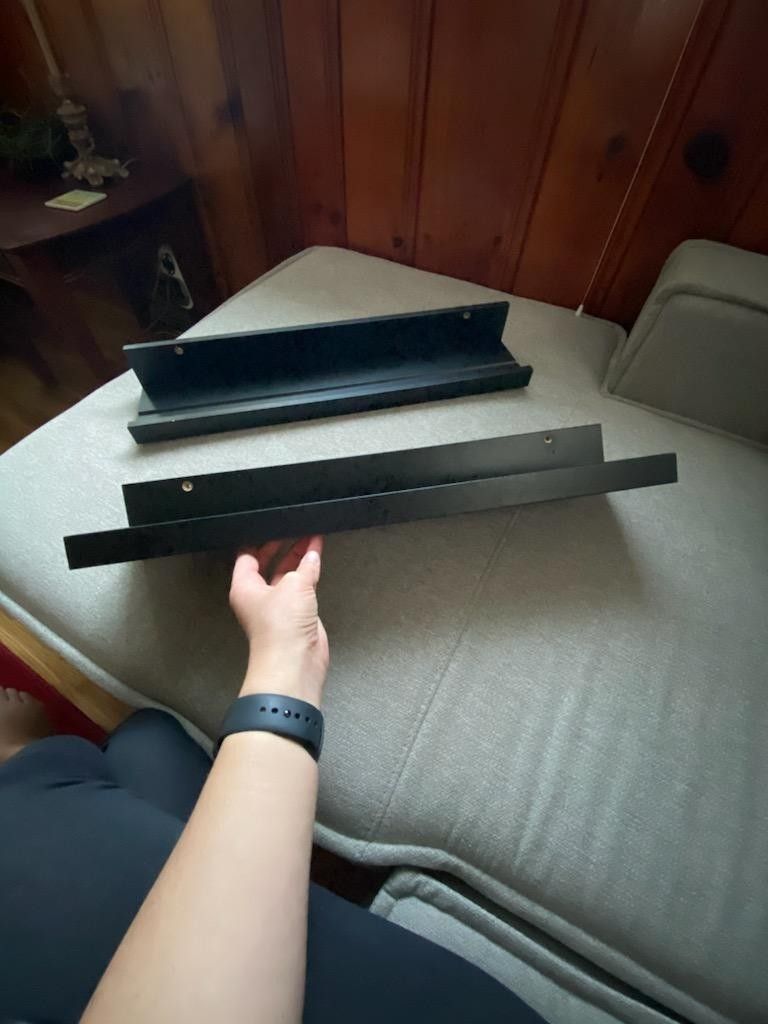Floating shelves