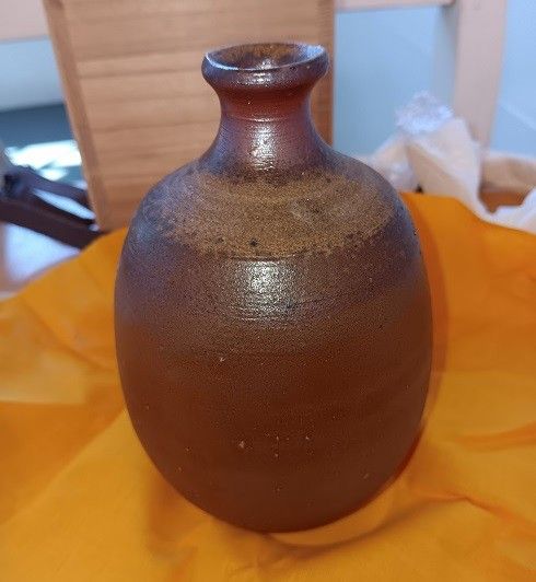Vinrage Sake Bottle of Bizen Ware (Bizen Yaki) of Japan