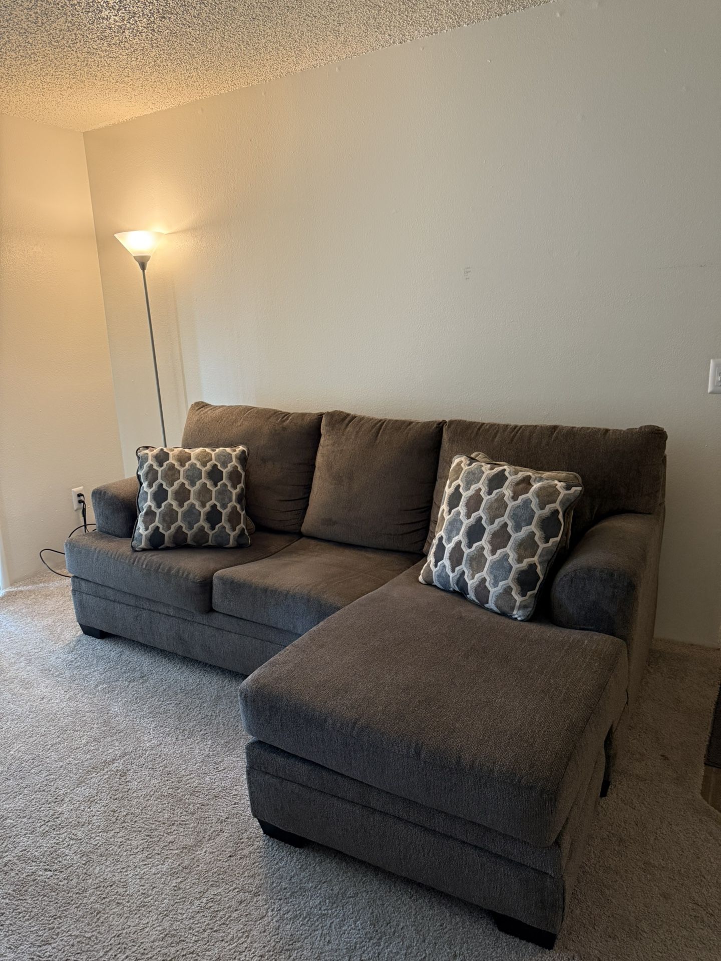 Ashley Dorsten Couch With Chaise