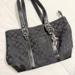 Coach Bag With Key Chain