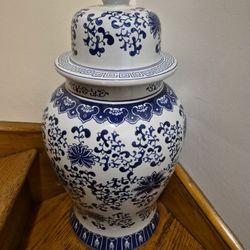 Floral Blue And White Porcelain Jar