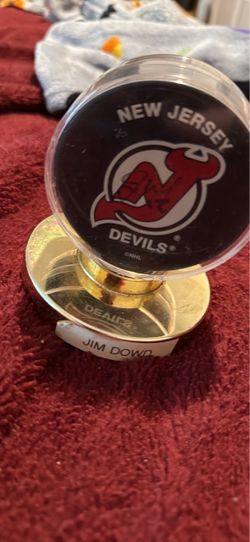 Signed New Jersey Devils Jim Dowd hockey puck