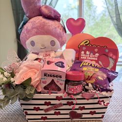 My Melody Valentine Gift Basket
