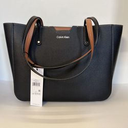 Grote waanidee Pluche pop Uitgang Calvin Klein Women's Dilan Tote Bag (New) for Sale in Brooklyn, NY - OfferUp