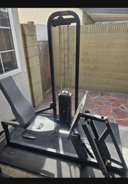 Leg Press machine