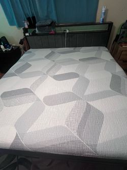Memory foam bed
