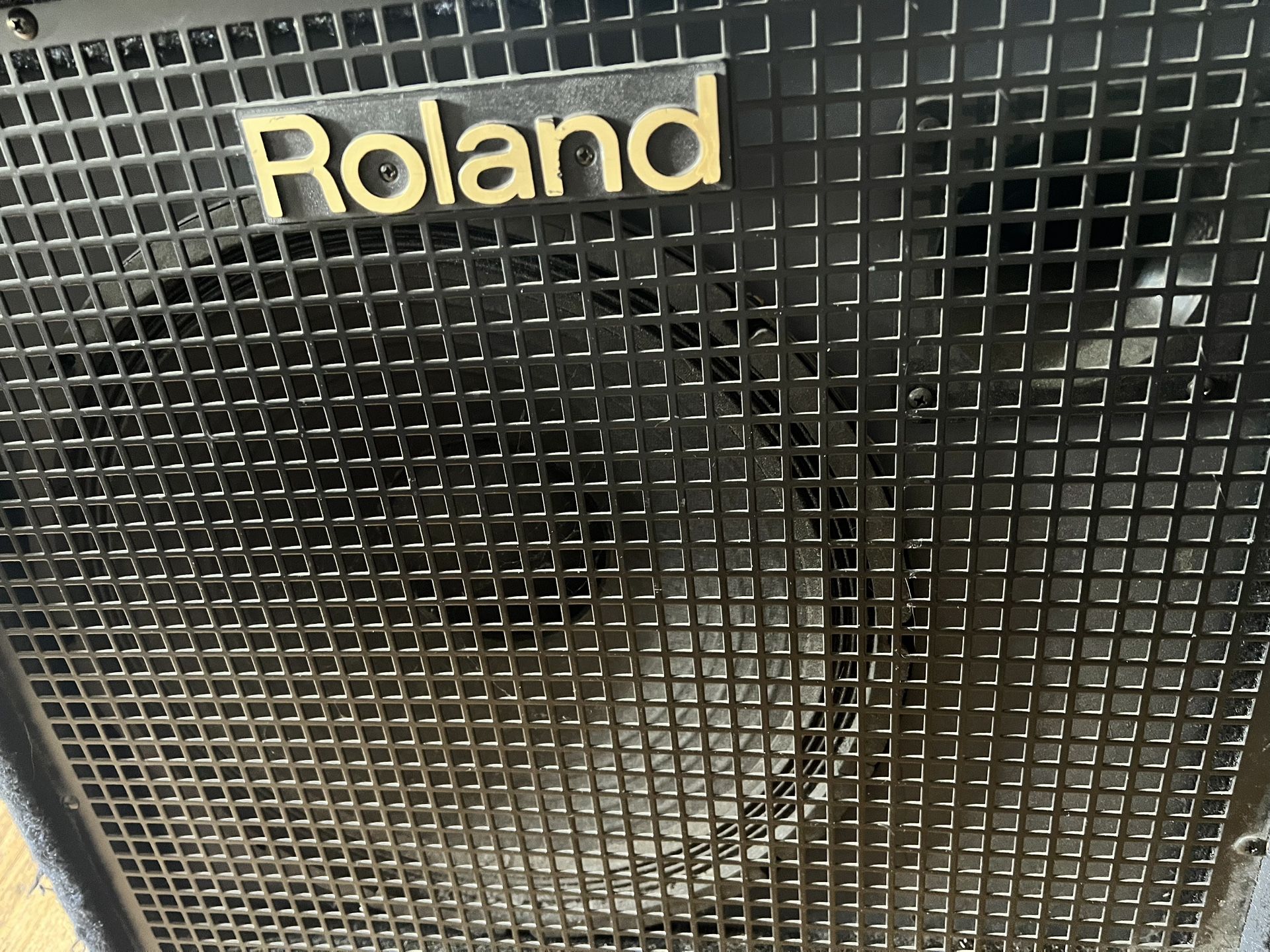 Roland KC500 Keyboard Amp / Drum Speaker Pa