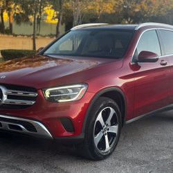 2021 Mercedes-Benz GLC GLC 300