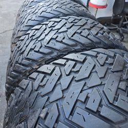 4 used tires Lt35x12.50r22  Fuel Gripper MT $250.00 all 4