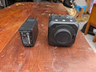 Panasonic Lumix BGH1 4K Cinema Box Camera + Core SWX 98Wh Battery