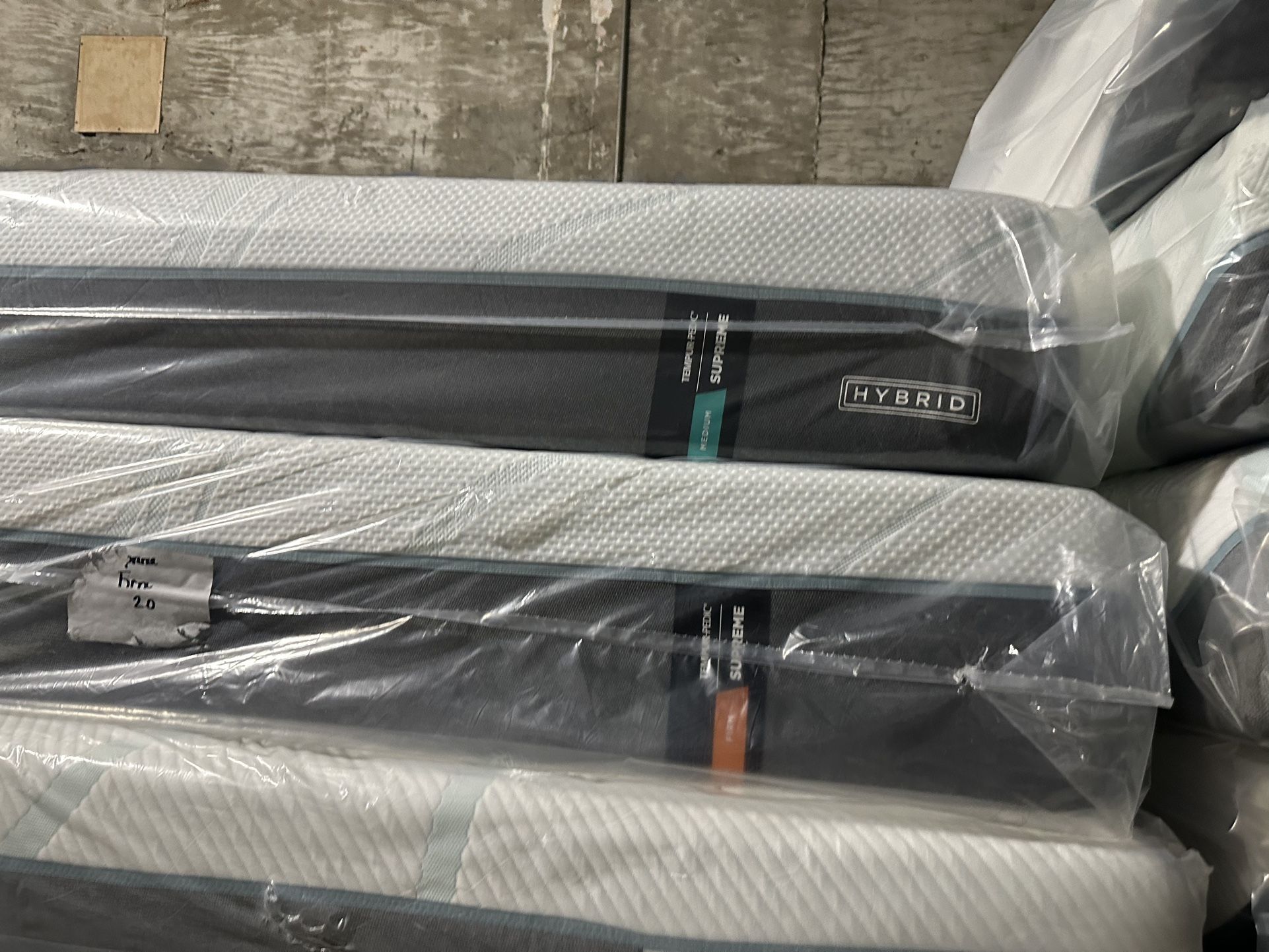 King Queen Size Tempurpedic ProAdapt, ProBreeze, LuxeBreeze Mattress Pro Breeze /Luxe Adapt /Pro Adapt /Adapt /cloud /Tempur pedic contour Supreme