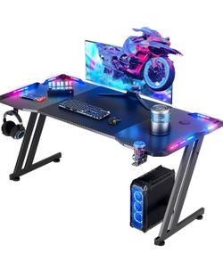 Gamer desk in good condition