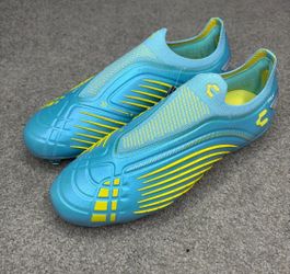 Charly stingr soccer cleats size 10.5 new