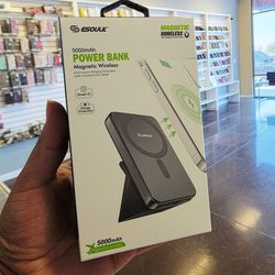 5000 mAh magnetic power bank