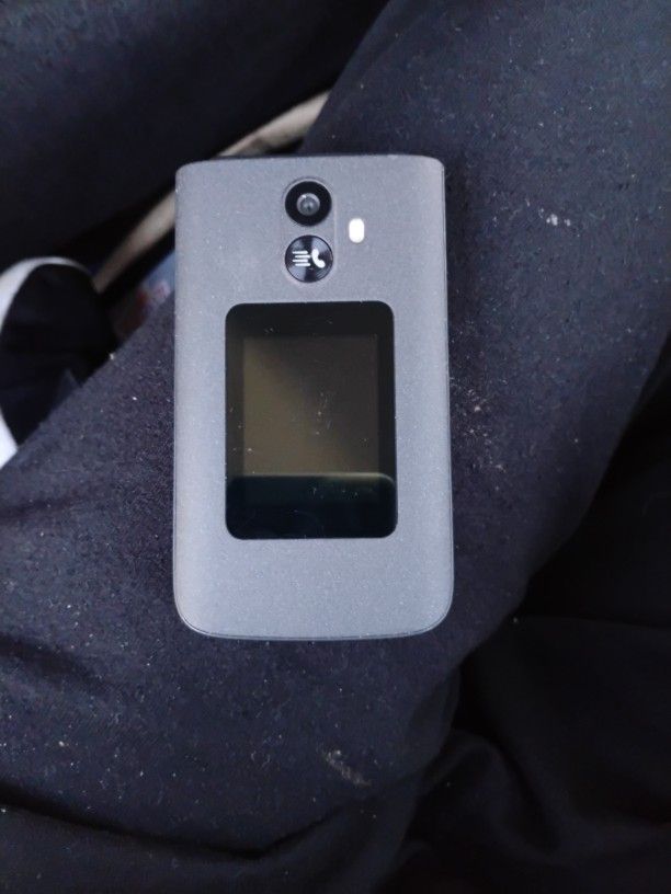 Tracfone TCL Flip3