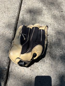 Adidas TS 1150NBB 11.5 Inch Baseball Glove