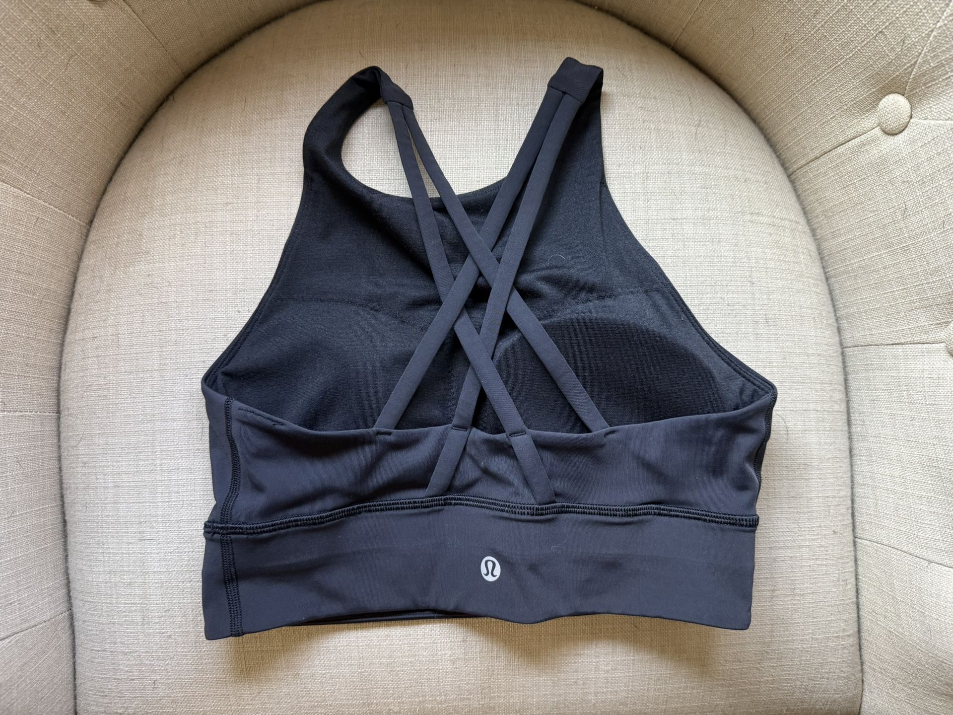 Lululemon Sports Bra NWOT Size 6