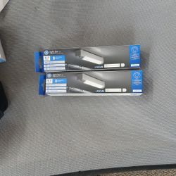 2xGE Light Bar Cordless Rechargeable 50$ 