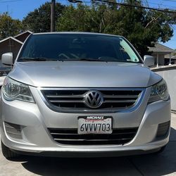 2012 Volkswagen Routan