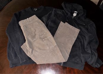 Men’s Clothing Bundle Pants Sweater Hoodie Medium Abercrombie & more