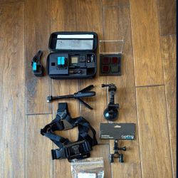 GoPro Hero 10 Bundle 