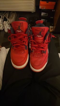 Jordan 4’s Retro SE