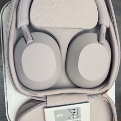 Sony WH-1000XM5 (Smoky Pink) - Like New, 