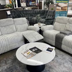 New Recliner Sofa Couch And Loveseat! Includes Free Delivery 🚚! 