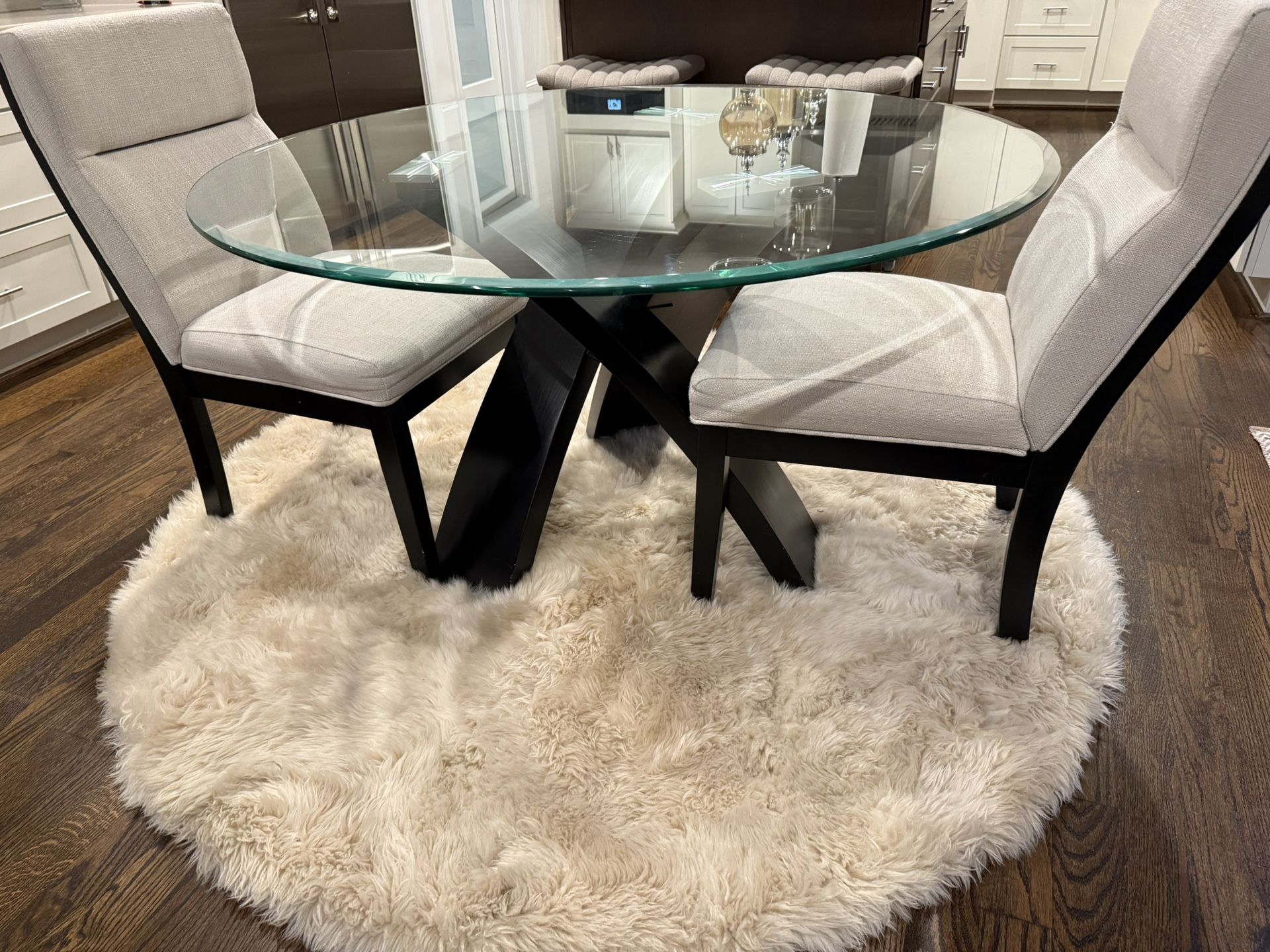 Kitchen Table With 2 Chairs