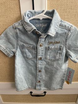 Cat & Jack denim shirt size 2t