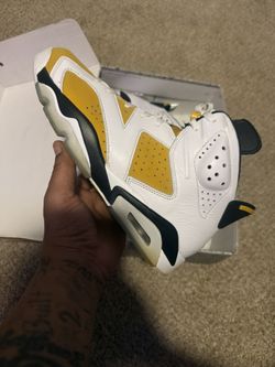 JORDAN 6 SIZE 10.5