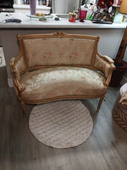 Vintage Love Seat