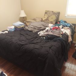 Queen Mattress And Bed Frame 