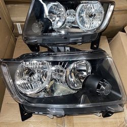 Jeep Grand Cherokee 11-13 Black Housing With Clear Corner Headlights  Jeep Grand Cherokee 11-13 Carcasa negra con faros delanteros transparentes en la