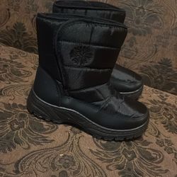 Snow Boots 