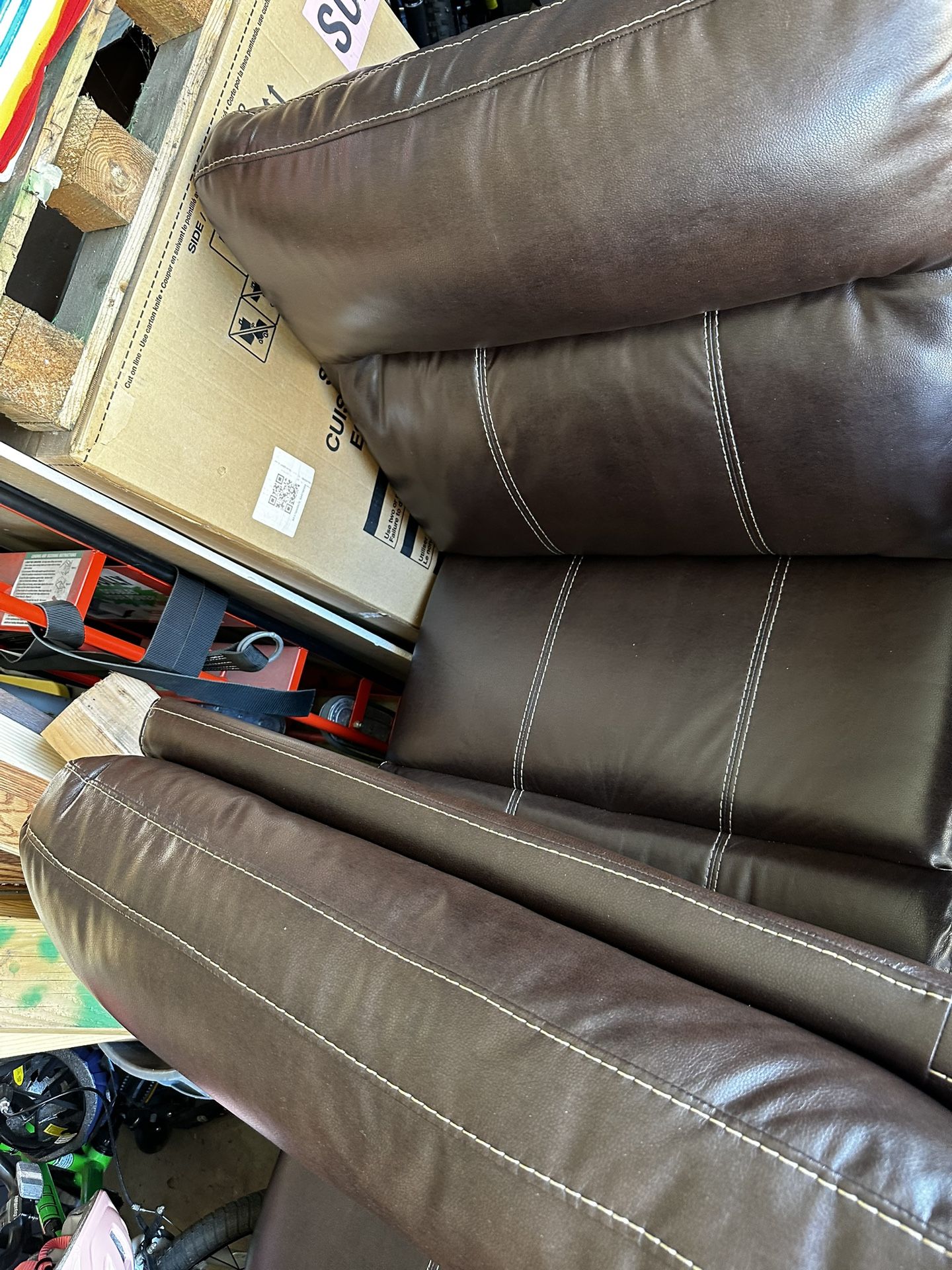leather couch recliner