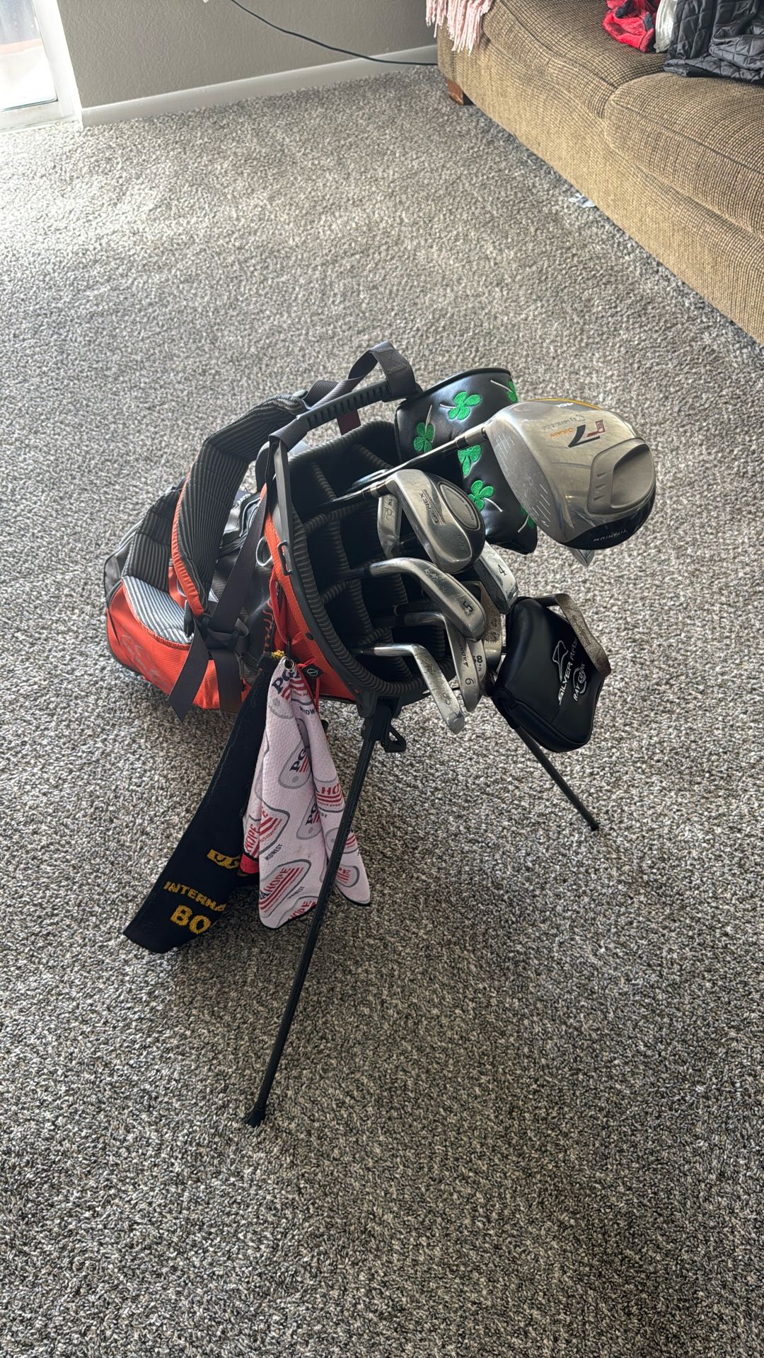 14 Golf Clubs With Stand Bag