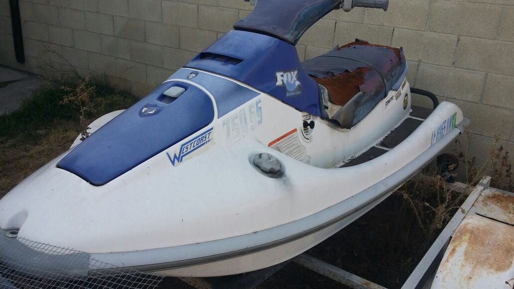 Kawasaky Jetsky For Parts 650 Engine..