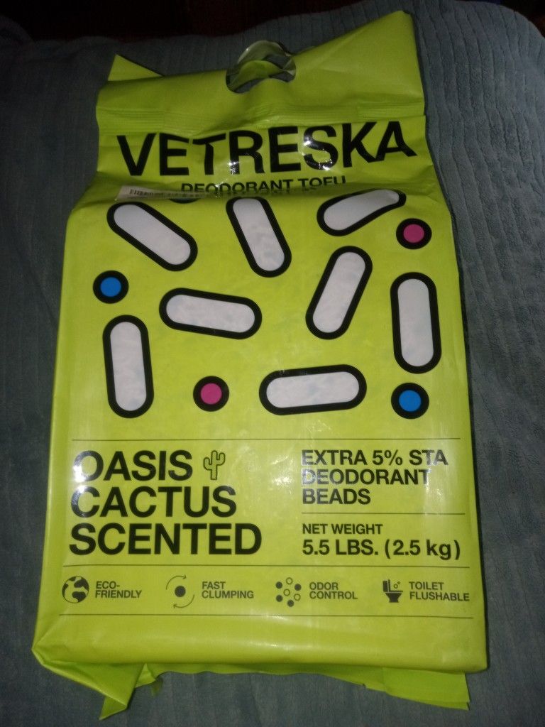 NEW Vetreska 5.5 Lbs. Deodorant Tofu Cat Litter $15