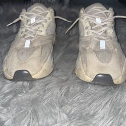 Yeezy 700 Analog V1