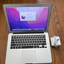 July 4th Sale@$120/MacBook Air 13” 2017/8GB RAM/128GB SSD/Fully Functional/Original Charger 