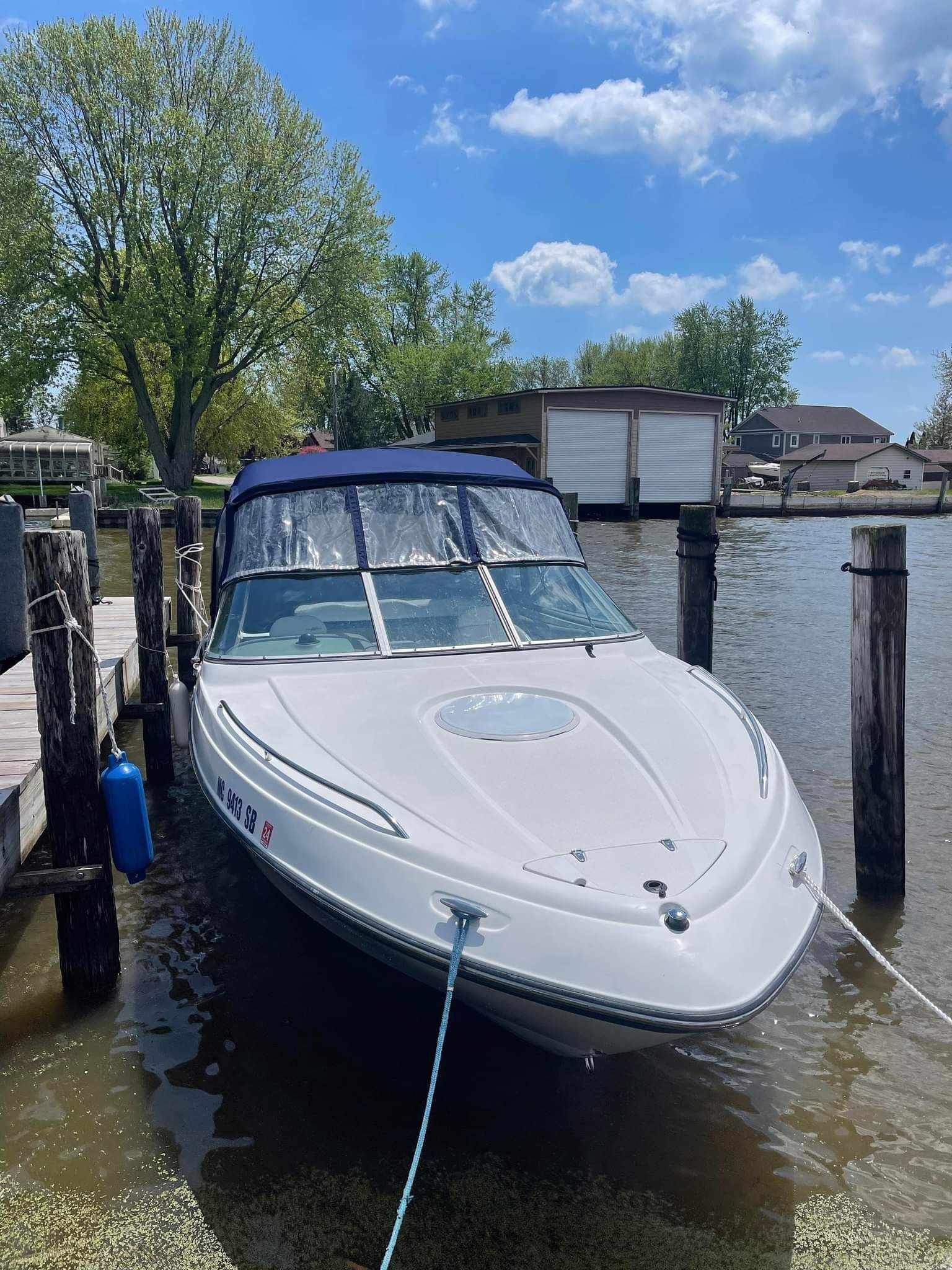 2000 Four Winns Sundowner Boat