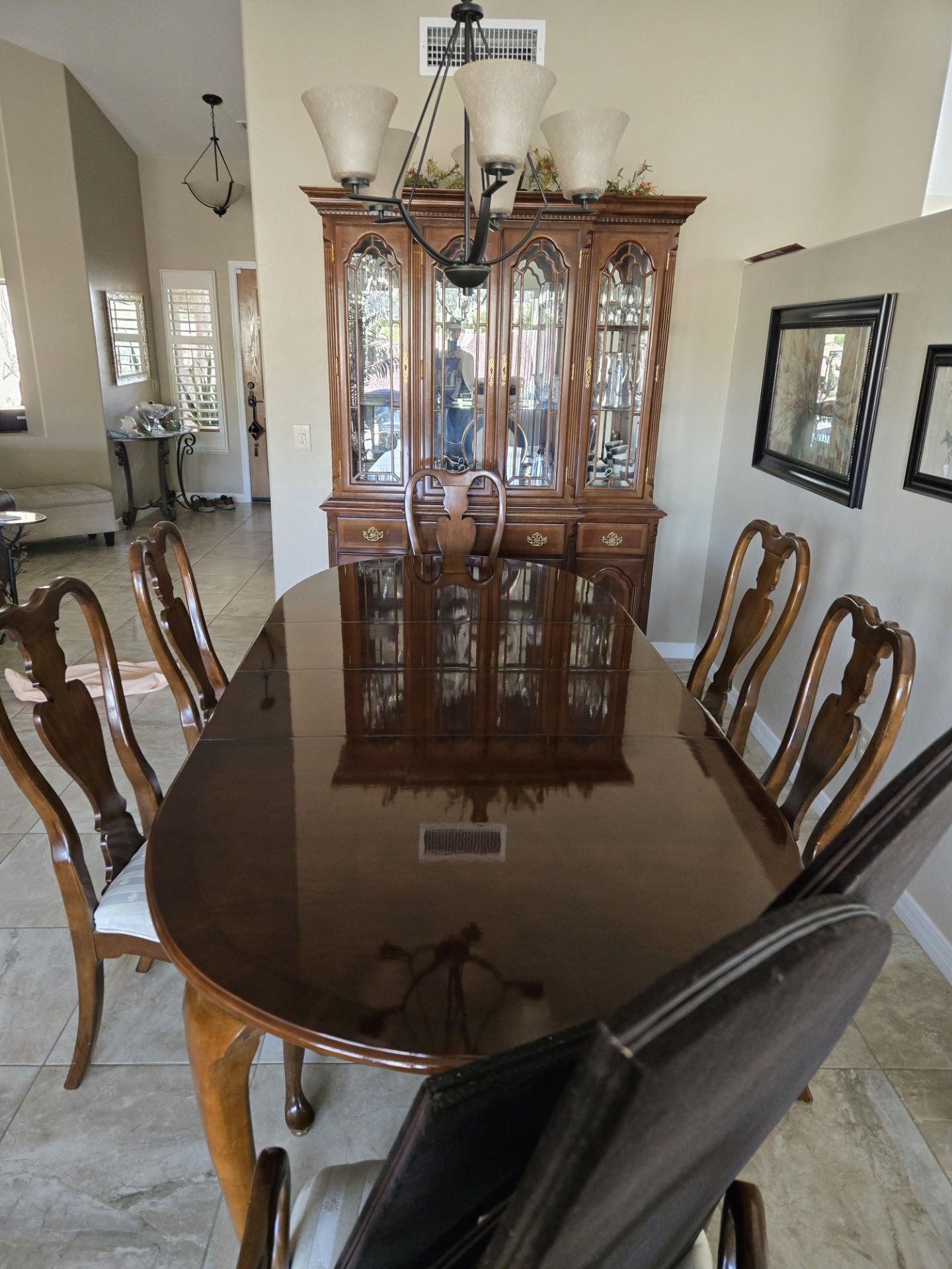Dinning room furniture and hutch $700