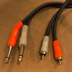 Hosa Stereo Interconnect Cable – Dual 1/4-inch TS Male-Dual RCA Male, 4 meter