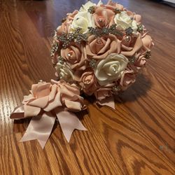 Flower bouquet and hair clip 