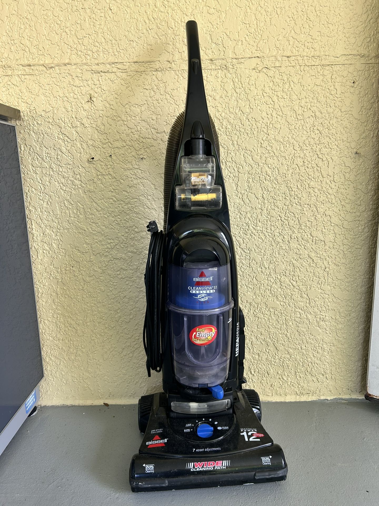 Vacuum Cleaner