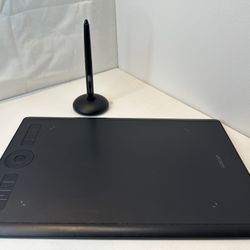 Wacom Intuos Pro - LIKE NEW